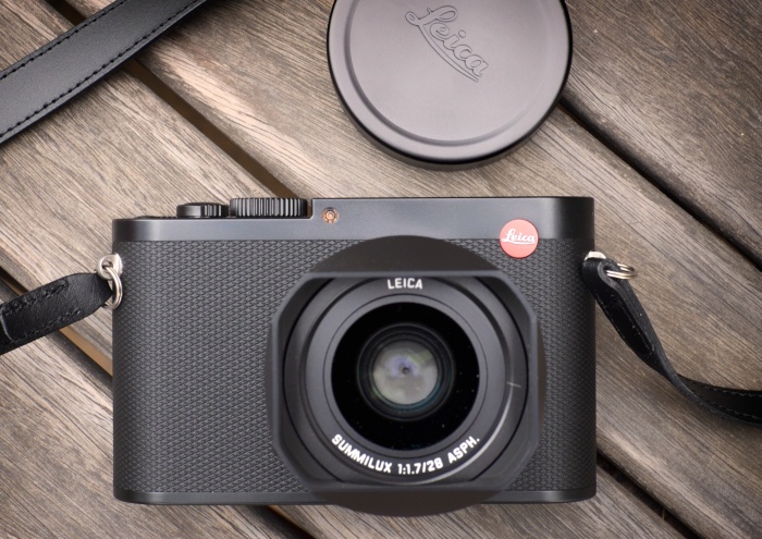 Leica Q by Fujifilm X100s